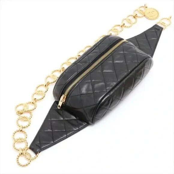Authentic RARE CHANEL 1991 runway black chain medallion bum bag waist bag - Picture 7 of 13